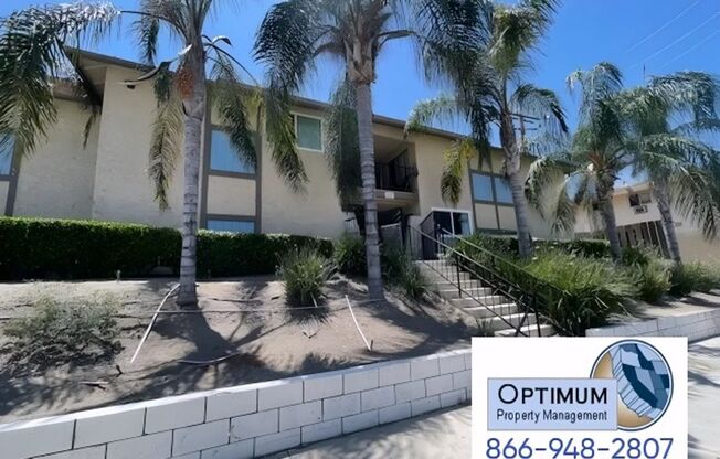 Charming 2 Bedroom / 1 Bathroom Downstairs Unit with Lake View