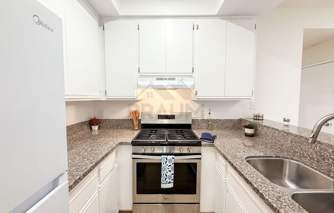 2 beds, 2 baths, 1,000 sqft, $2,350, Unit UNIT 210