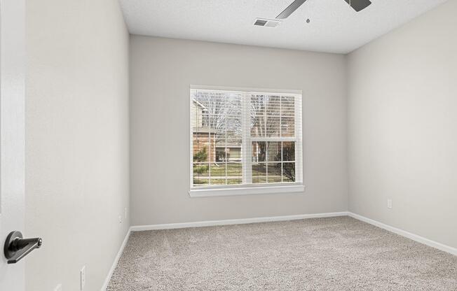 1 bed, 1.5 baths, 925 sqft, $1,405