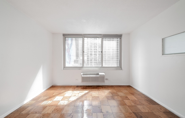 1 bed, 1 bath, 550 sqft, $4,250, Unit 4F