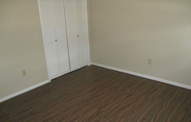 3 beds, 2.5 baths, $1,750