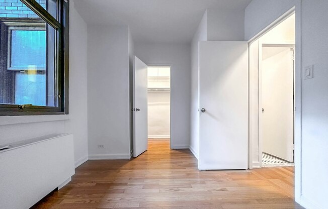 1 bed, 1 bath, $4,300, Unit 20M