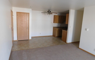 1 bed, 1 bath, $935, Unit 209-7