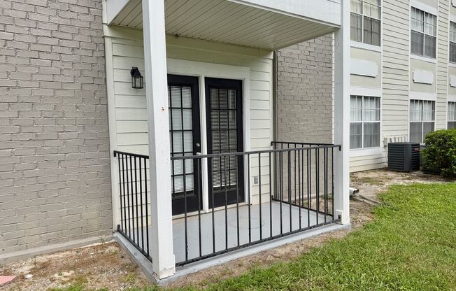 2 beds, 1 bath, $1,295, Unit r2550n3103