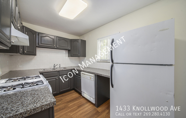 1433 KNOLLWOOD AVE