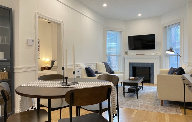 827 Boylston St Apt 302