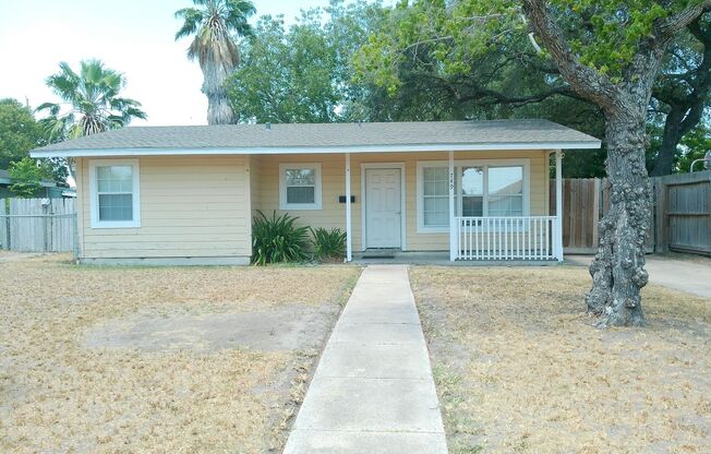 749 Westchester - 4/Bed 2/Bath - $1675/month