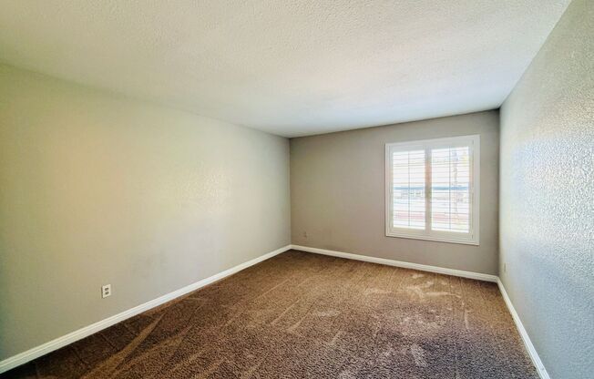 2 beds, 2 baths, $1,600, Unit # 245