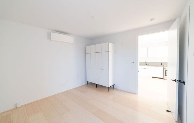 2 beds, 2 baths, $2,378, Unit 203