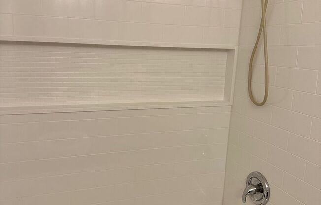 2 beds, 2 baths, $1,295