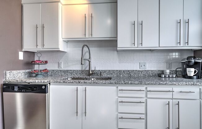 Beautiful 2+ Bedroom, 4 Level Townhome With Loft!