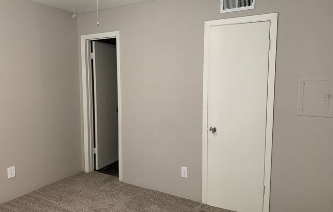 1 bed, 1 bath, 545 sqft, $795, Unit 2402