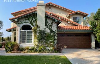 1812 Avenida Flores