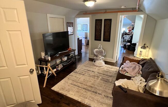 1 bed, 1 bath, $1,215