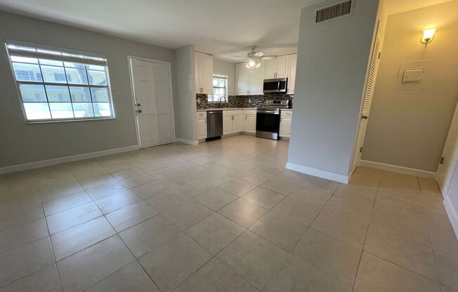 ANNUAL RENTAL - 1 Bed / 1 BATH AT POINCIANA CONDOS