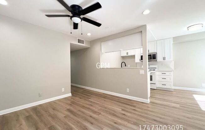 320 W Lomita Ave