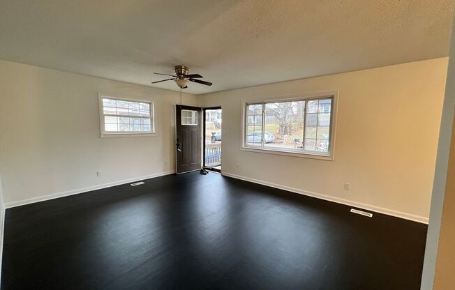 COMING SOON- 4bed/1.5bath for rent!