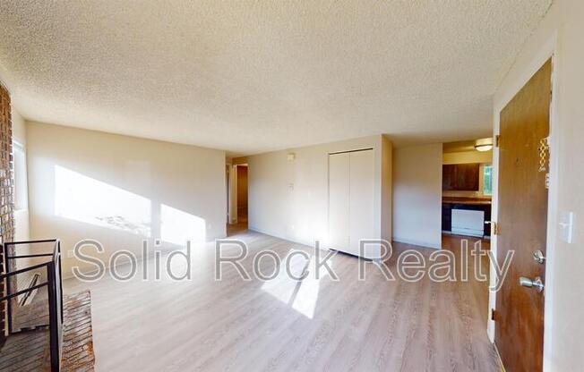 4740 SCENIC CIR