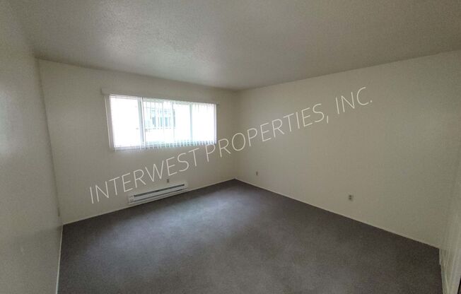 2 beds, 1 bath, 636 sqft, $1,450, Unit 28-4