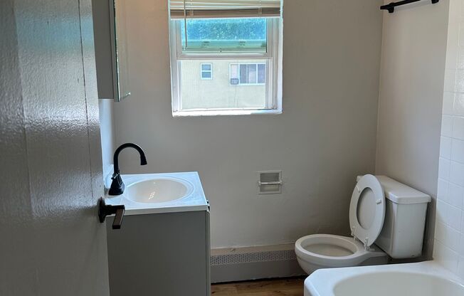 1 bed, 1 bath, 600 sqft, $1,040, Unit 308-1