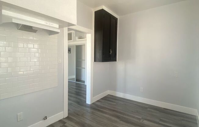 2415 E 53RD LLC