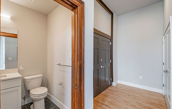 Studio, 1 bath, 388 sqft, $1,241, Unit 100