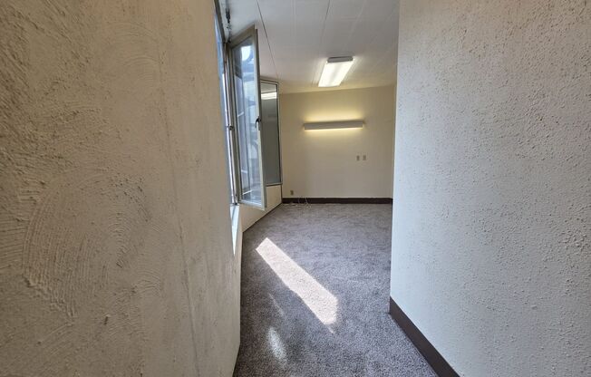 Studio, 1 bath, $825, Unit 272