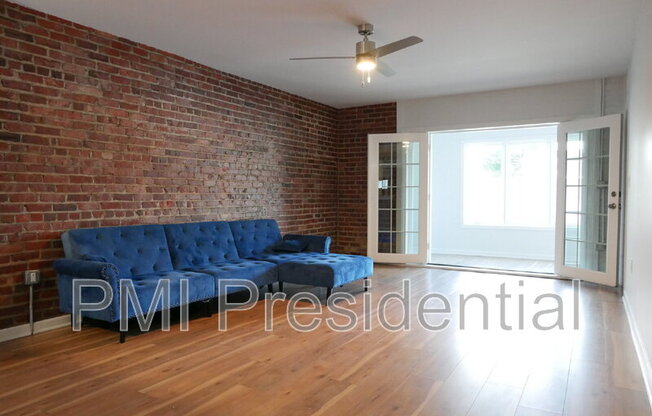 107 W BROOKLAND PARK BLVD