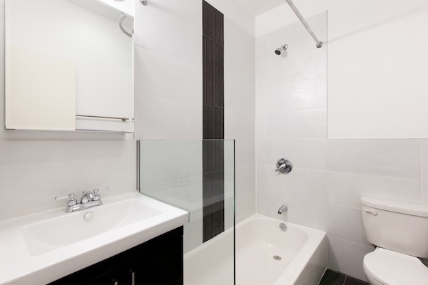 154 Adelphi St.