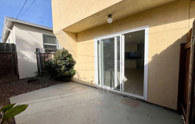 2 beds, 1 bath, $2,745, Unit Unit A