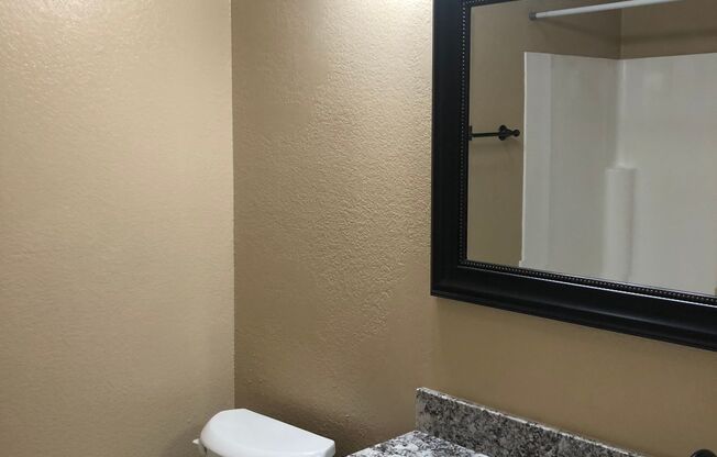 2 beds, 2 baths, 900 sqft, $2,800, Unit 416