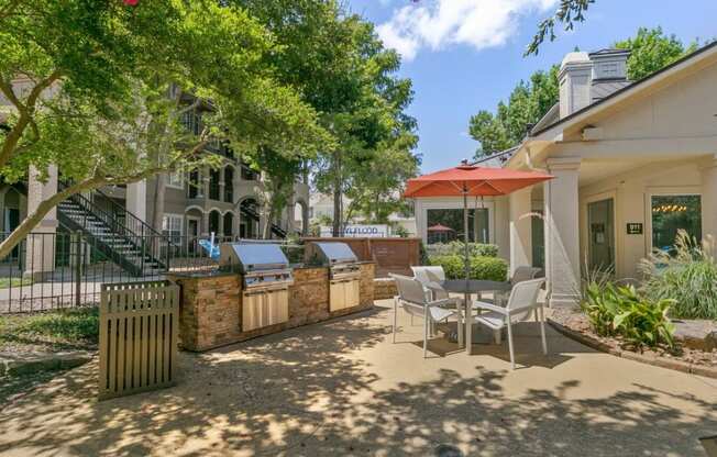 La Costa Villas in Dallas, Texas Patio with BBQ's and Seating