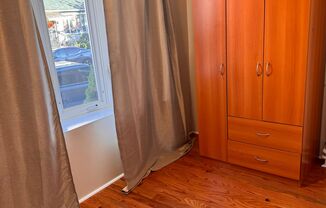 2 beds, 1 bath, $3,100, Unit 1