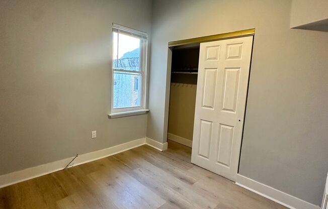 1 bed, 1 bath, 750 sqft, $1,100, Unit 2F