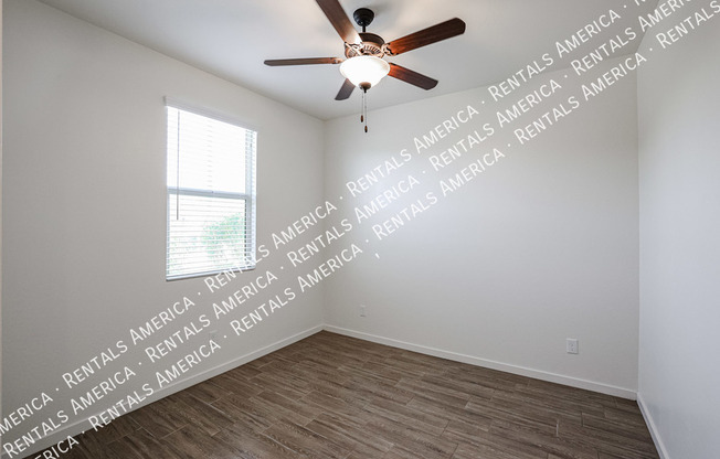 9826 W TRUMBULL RD