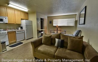 1410 Girard Blvd NE