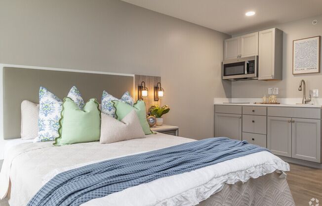 Studio, 1 bath, 300 sqft, $975, Unit 147