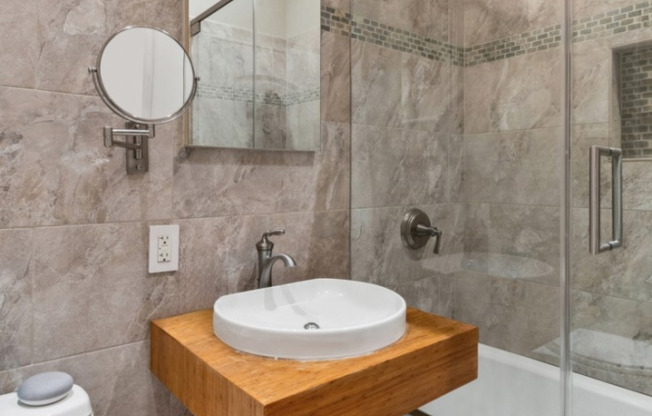 301 W 108 ST