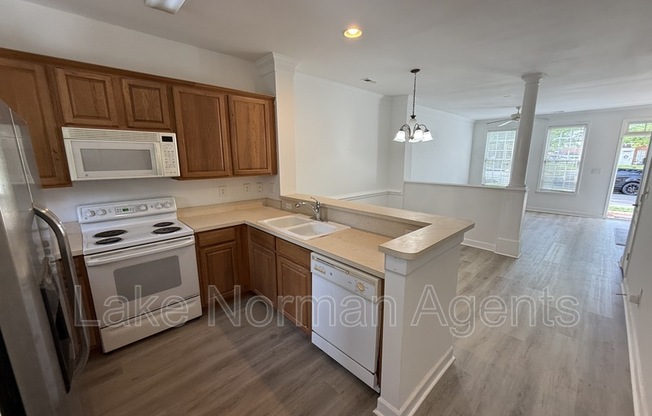 10031 ANSONBOROUGH SQ