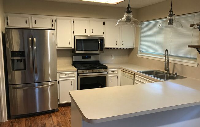 WONDERFUL HOME WITH VIEW OVER LOOKING BRUSHY CREEK