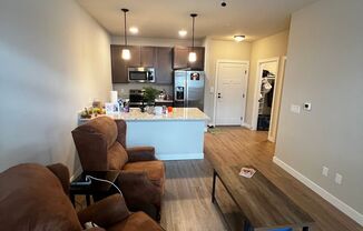 Studio, 1 bath, 545 sqft, $1,195, Unit 880-114
