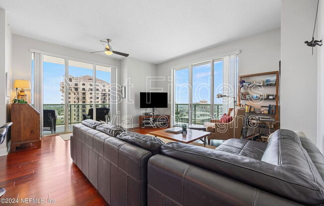 2 beds, 2 baths, 1,337 sqft, $2,595, Unit 1701
