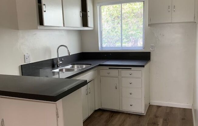 1 bed, 1 bath, $1,950, Unit 9514