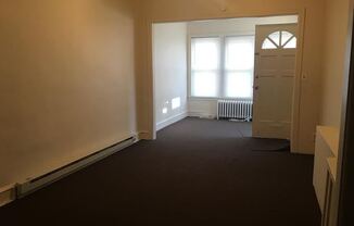 2 beds, 1 bath, $1,150, Unit 1