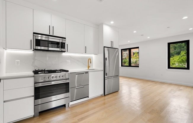 1618 BEACON