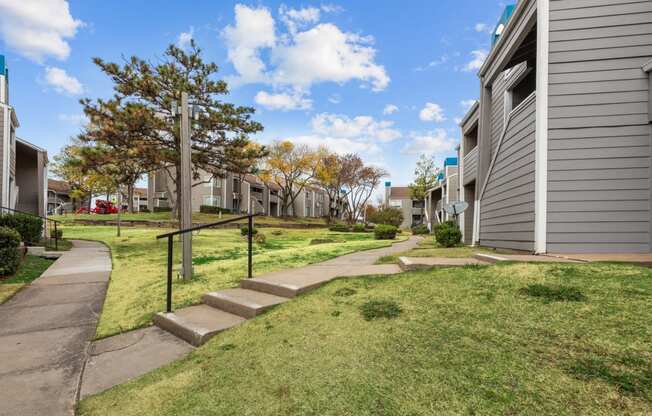 the preserve at ballantyne commons walkway between apartment buildings