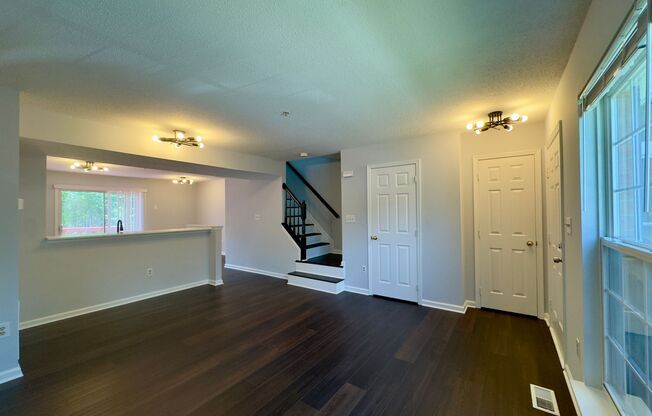 Charming 3 Bedroom/2 Bathroom Apartment in Windsor Mill Community, MD!