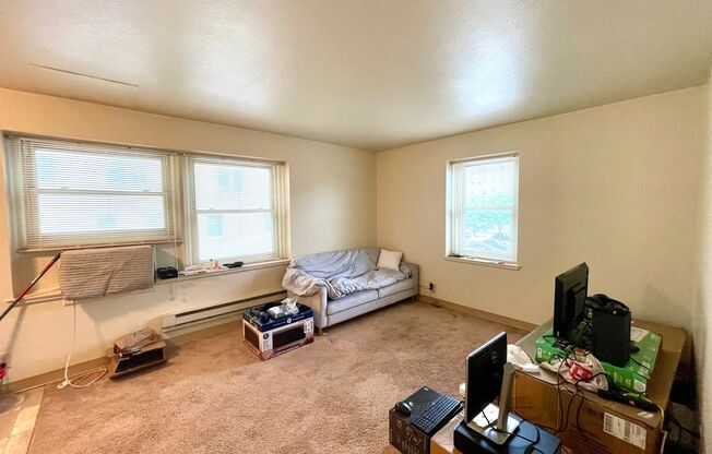 1 bed, 1 bath, $750