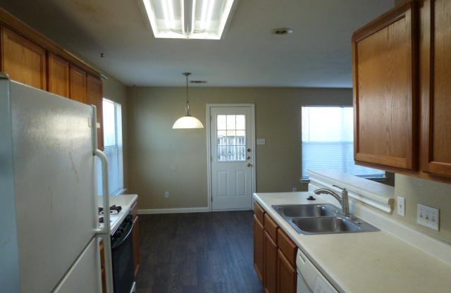 2867 SOUTHAMPTON WAY