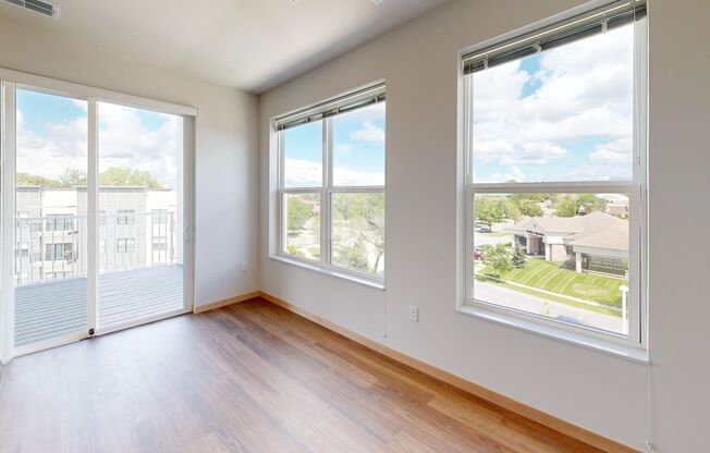 1 bed, 1 bath, 695 sqft, $1,590, Unit #324